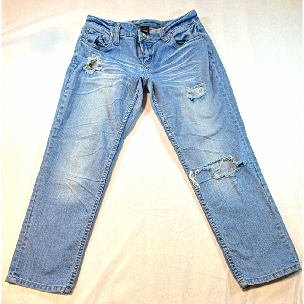 Refuge Juniors Size 7 Light Wash Distressed Straight Y2K Jeans TZ-3013CR